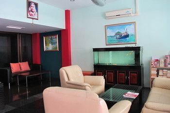 Hotel Somjai House Si Racha Exterior foto